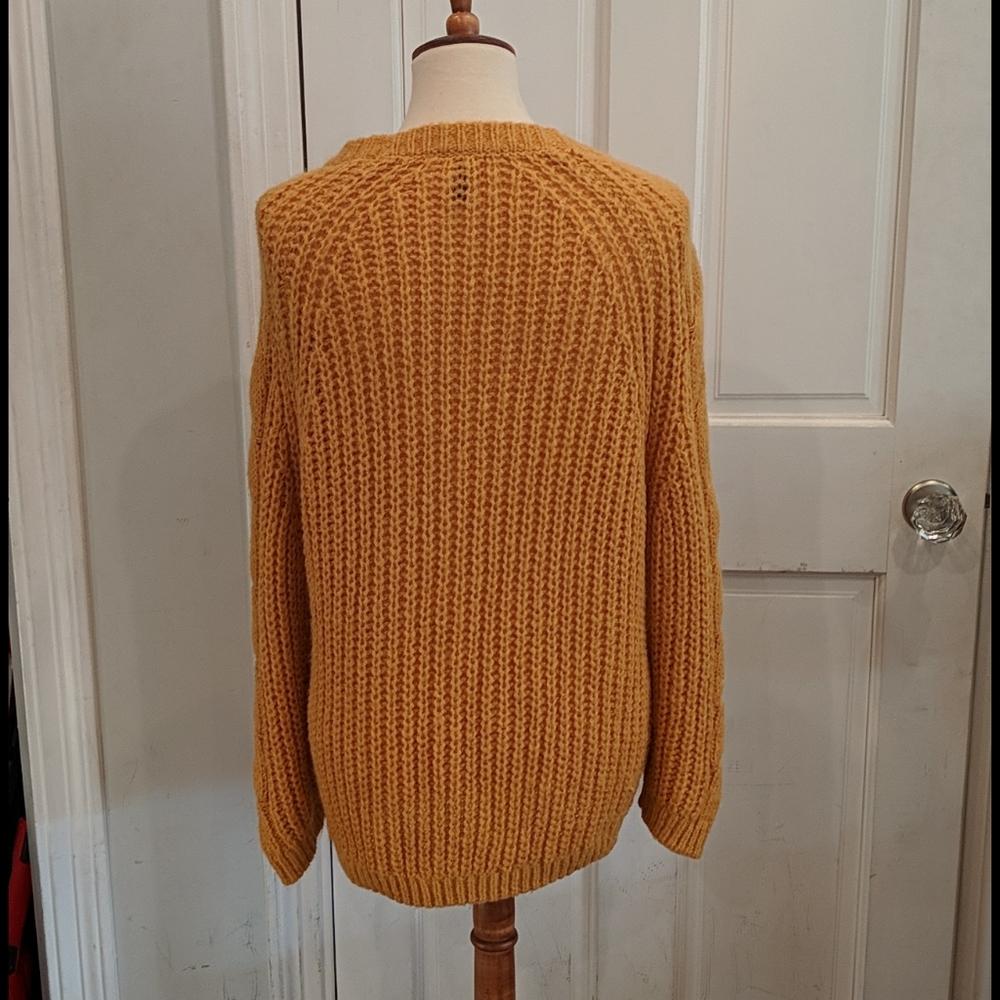Mustard Cardigan - Picture 3 of 4
